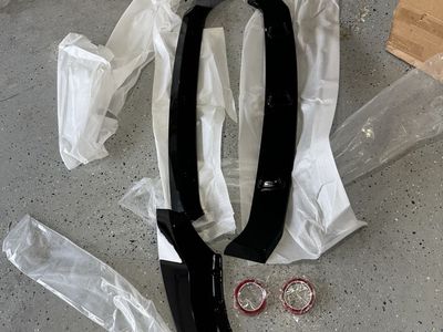 20-23 BMW X5 G05 Gloss Black Car Side Diffuser aero kit