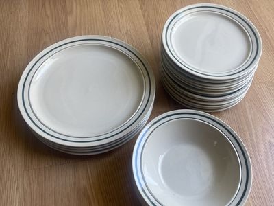 Ceramic Dinnerware Set: 4 Dinner Plates, 10 Salad Plates, 5 Bowls - Cream with Green Stripes