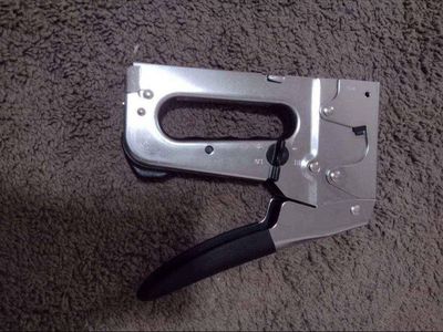hardware stapler