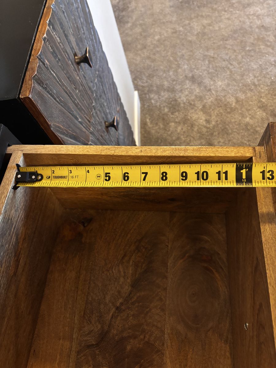 Main image 6