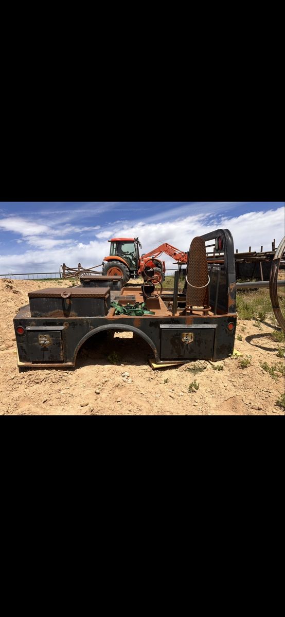 Heavy-Duty Flatbed/welding truck bed