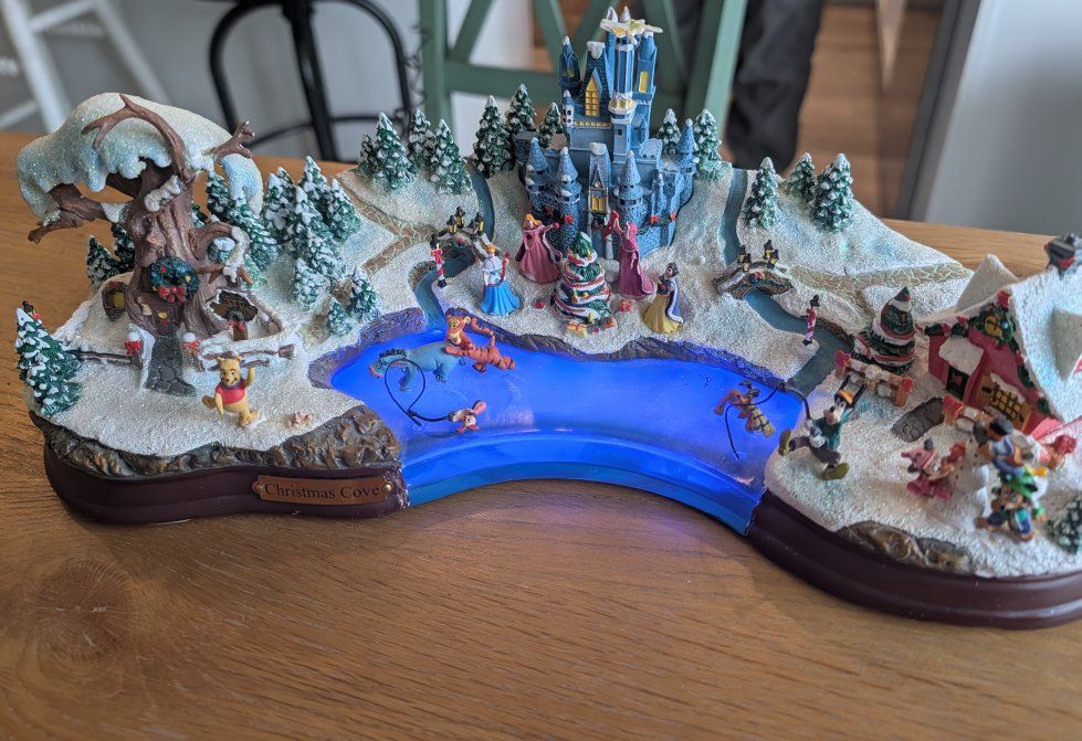 Disney Christmas Cove Bradford Exchange collectabl
