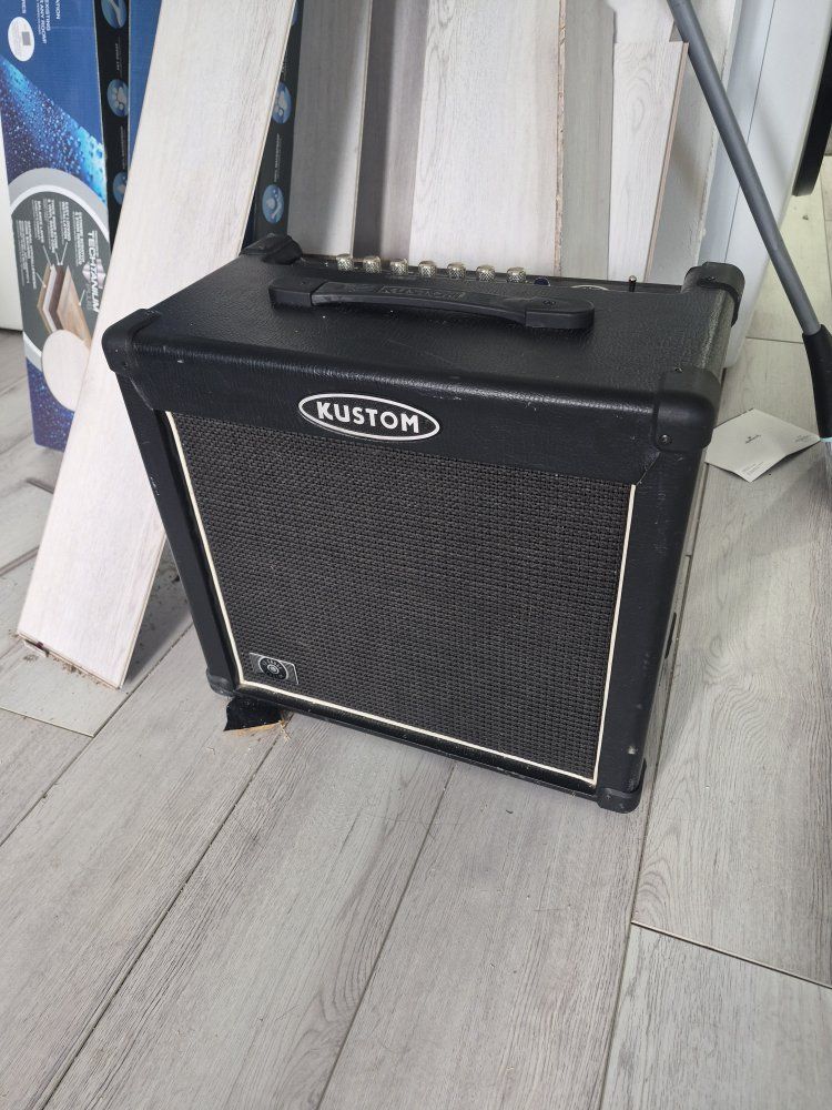 Kustom Guitar Amp