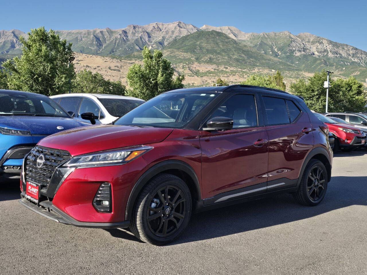 2023 Nissan Kicks SR