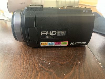 Digital video camcorder, fed, 24 Megapixels, New