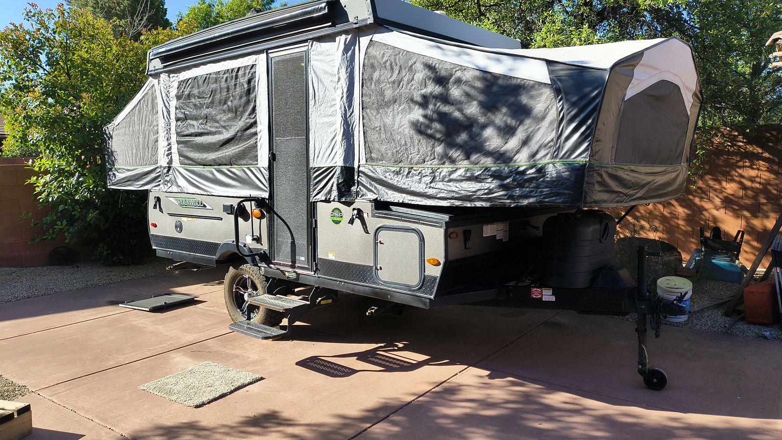 2021 Rockwood 1910 esp Camper /w Extras