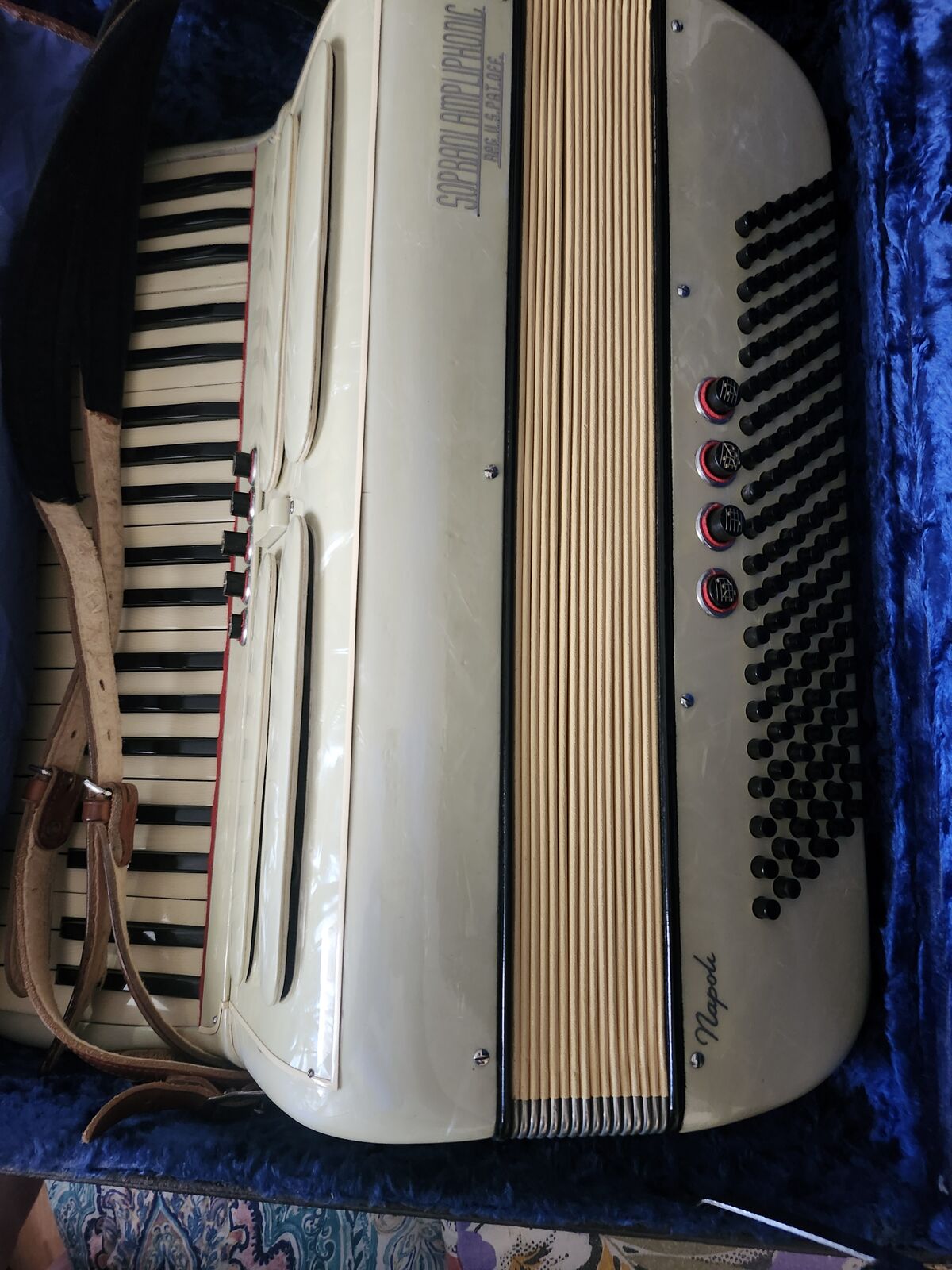 SOPRANI AMPLIPHONIC NAPOLI PIANO ACCORDIAN