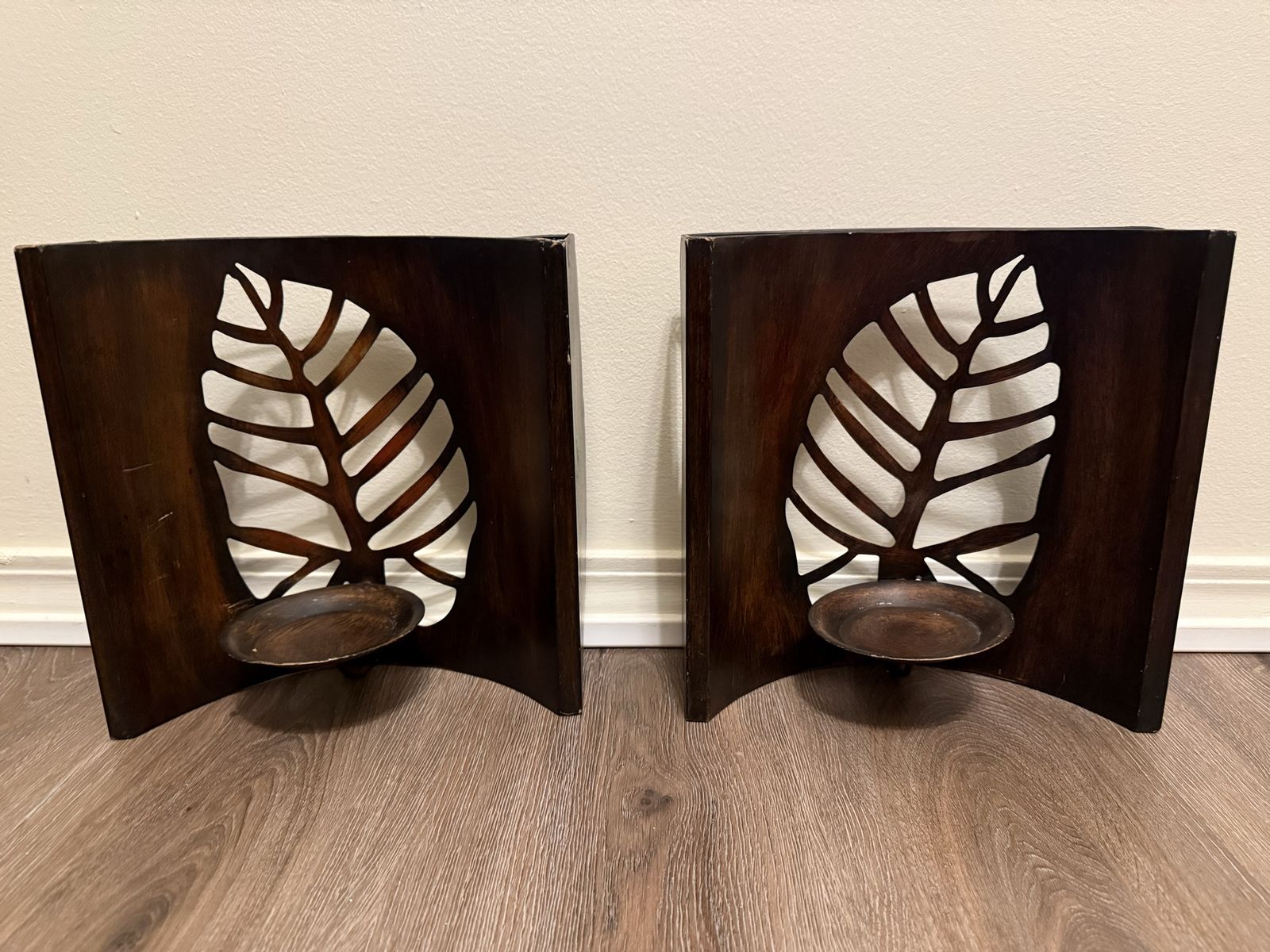 Set of 2 Metal Tropical Leaf Wall Candle Sconces