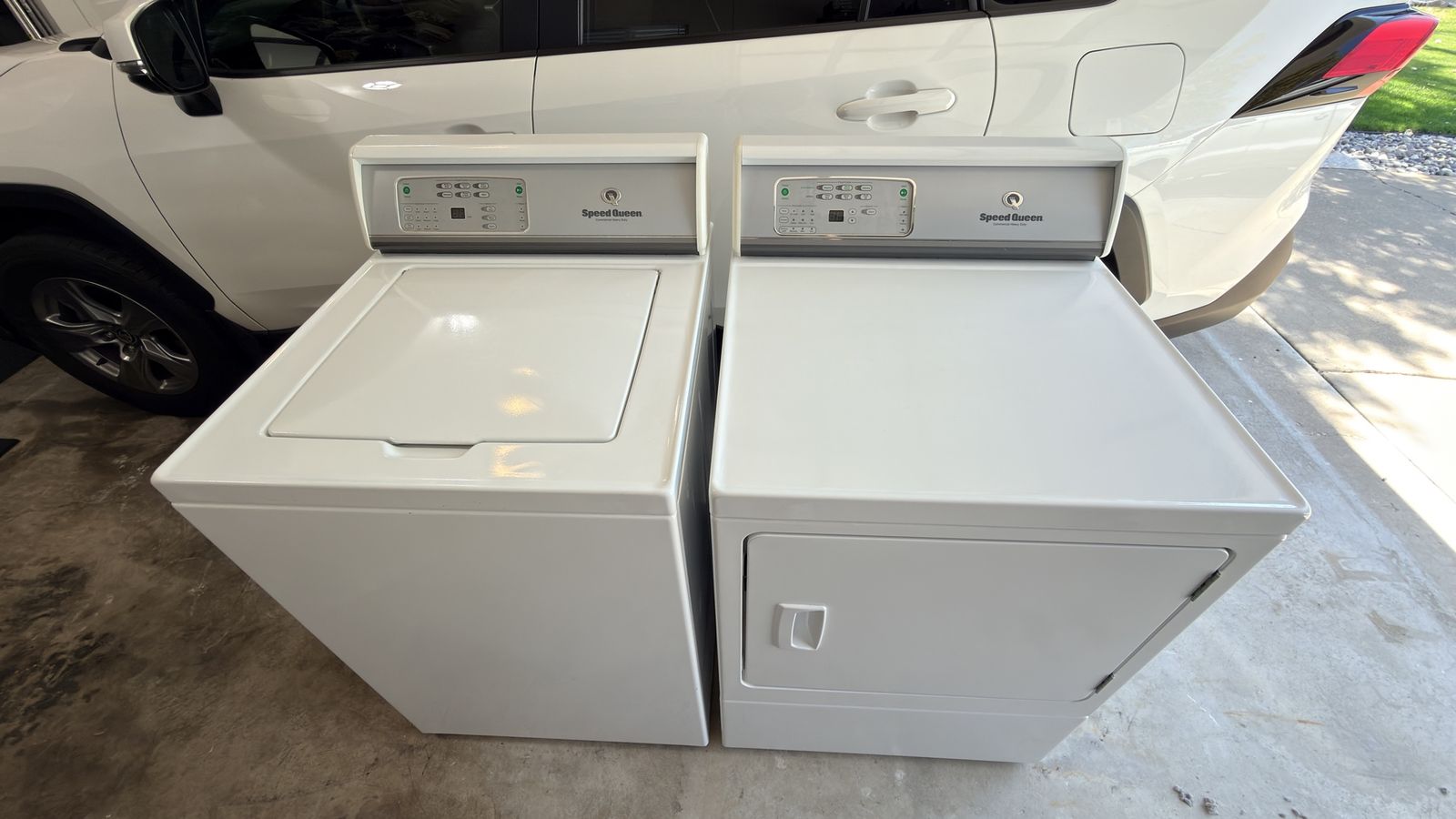 Speed Queen - Top Load Washer and Dryer Set - White