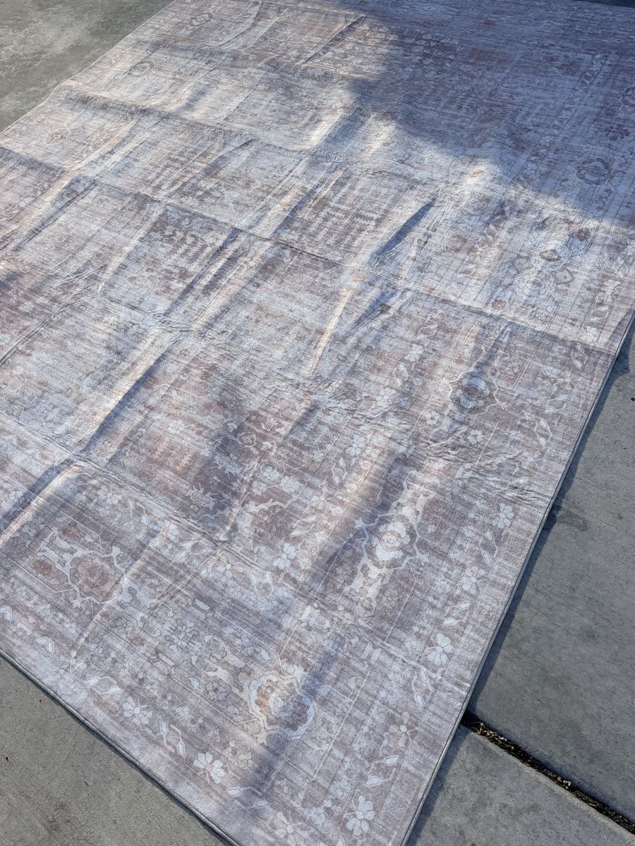 New. 9x12 Washable Area Arug