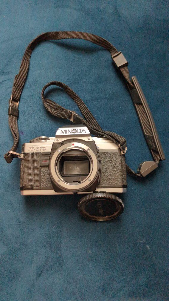 Minolta X-370 35mm SLR Film Camera Body with Strap - Untested