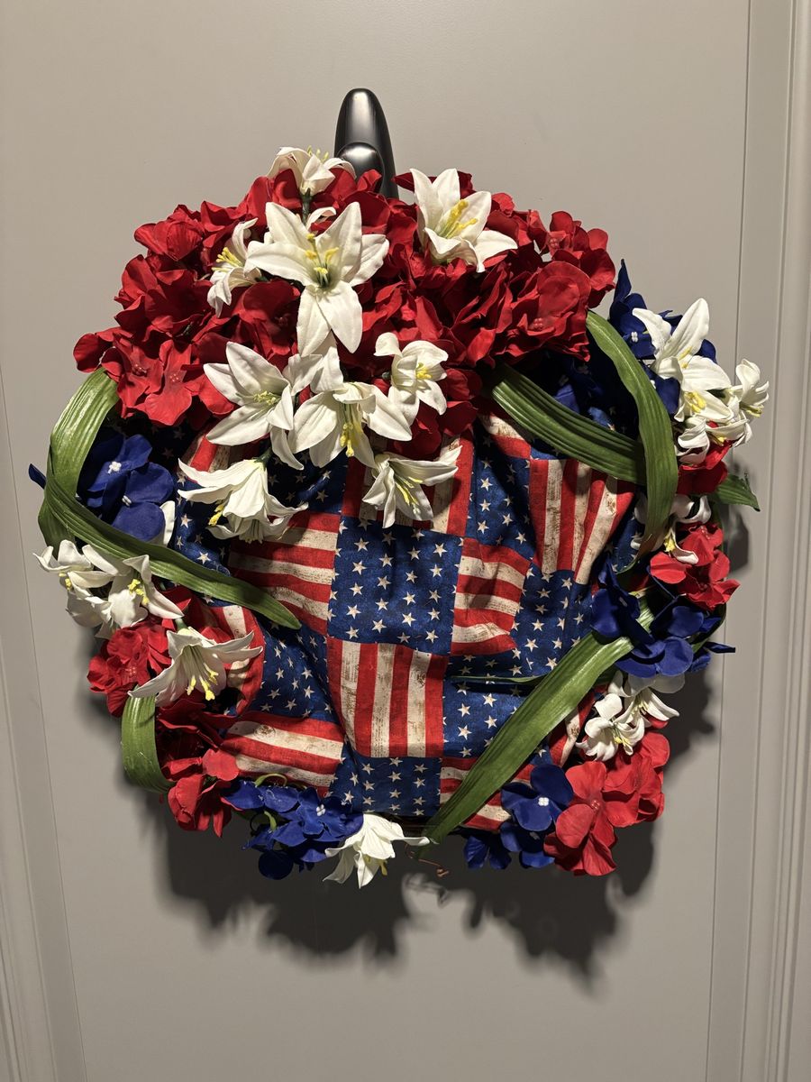 Patriotic USA Flag Floral Wreath Red White Blue Faux Flowers Home Decor