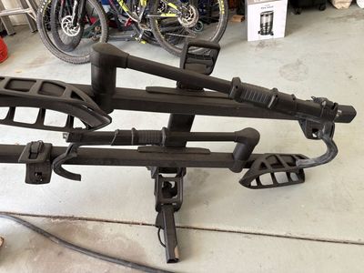Thule T2 XTR 2-Bike 2" Hitch Bike Rack w/ Lock
