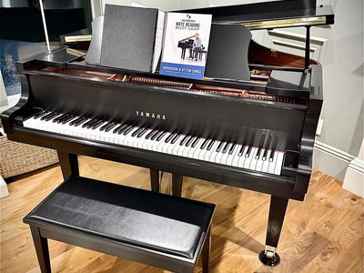 Yamaha GC1 Satin Ebony Baby Grand Piano (2018)
