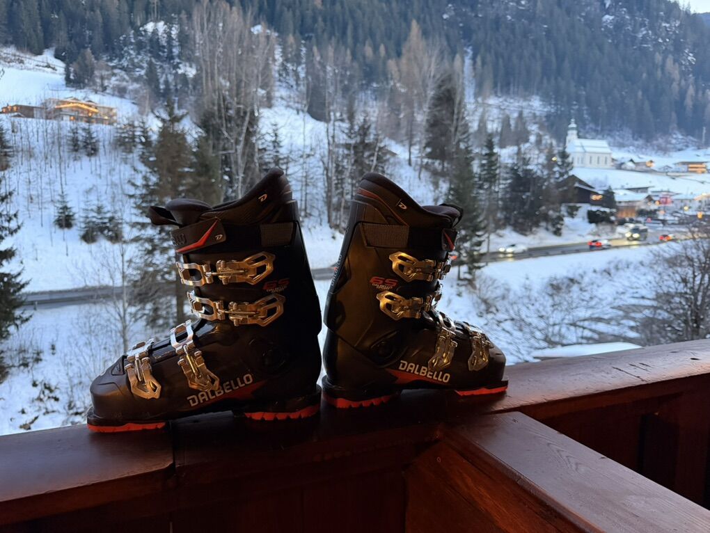Dalbello Size 26.5 MV 65 Flex Ski Boots