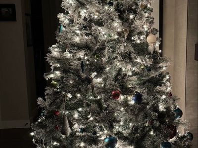 Pre-lit Frosted Artificial Christmas Tree with lights