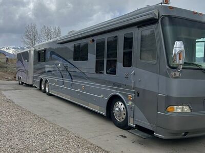 2004 Beaver Marquis Series Amethyst Motorcoach