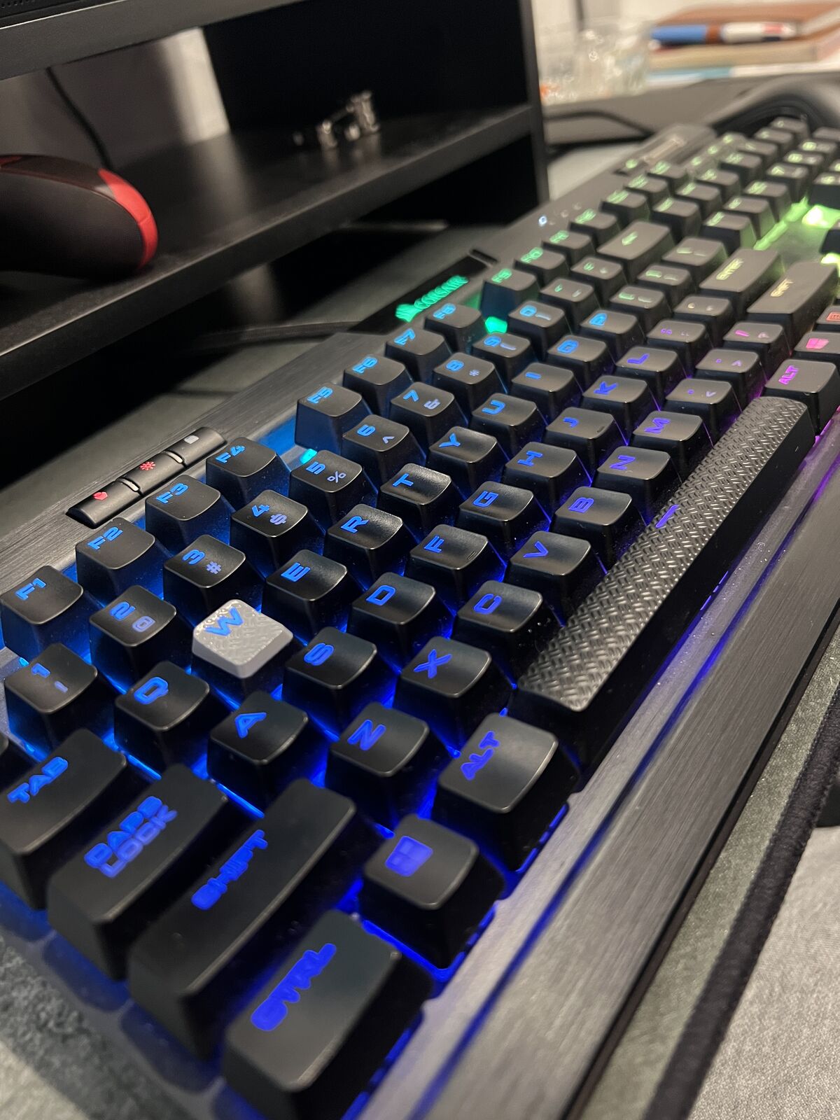 Gamer Keyboard Corsair k70 RGB MK2