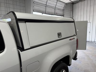 2022 Chevy colorado A.R.E camper shell and cargo Slide