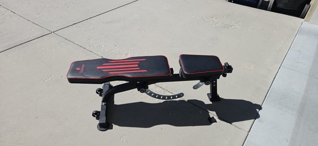 Sparax Adjustable Weight Bench - Multi-Functional Foldable Incline/Decline Fitness Bench