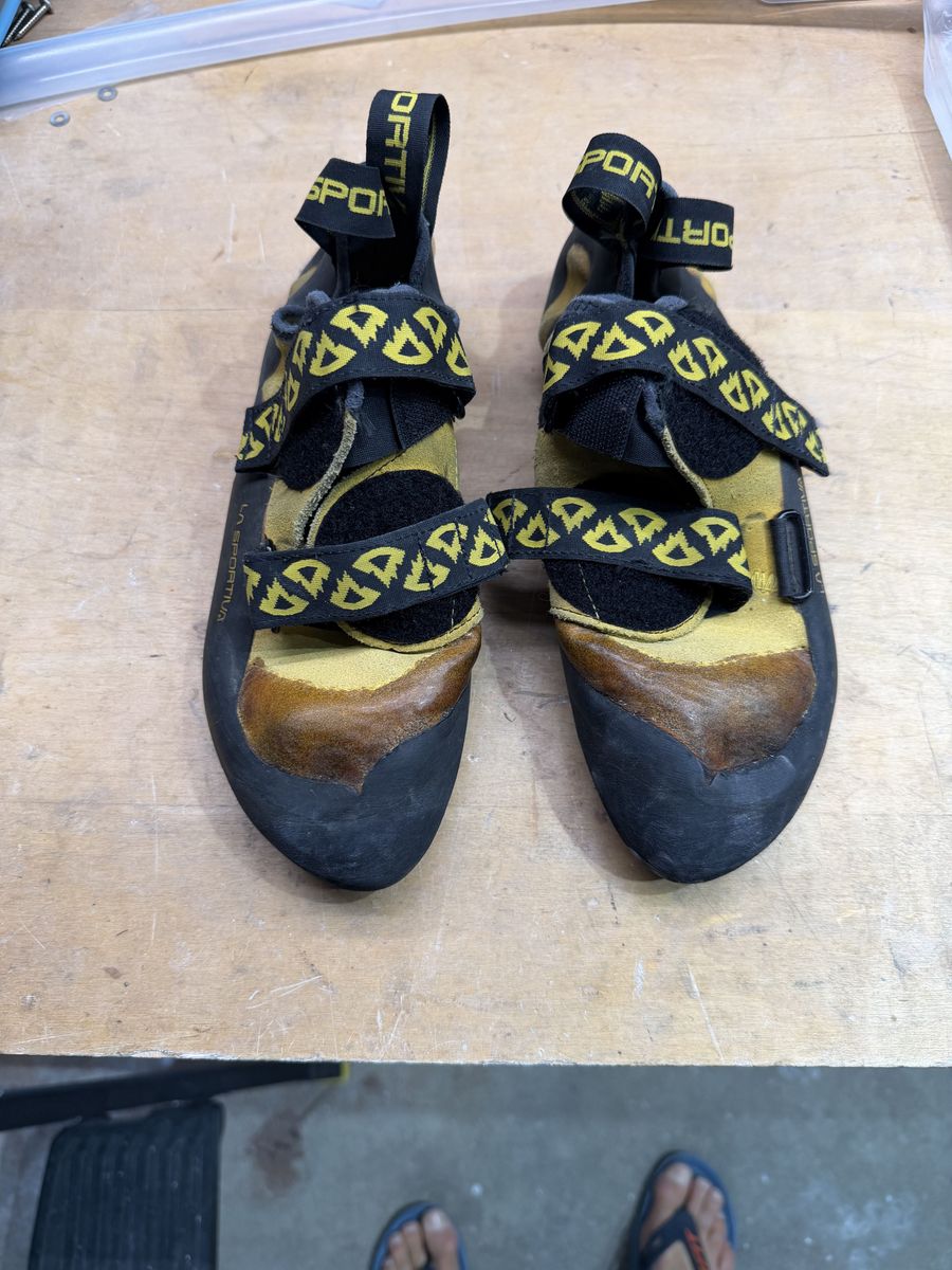 La Sportiva Katana Rock Climbing Shoes, Size 41.5