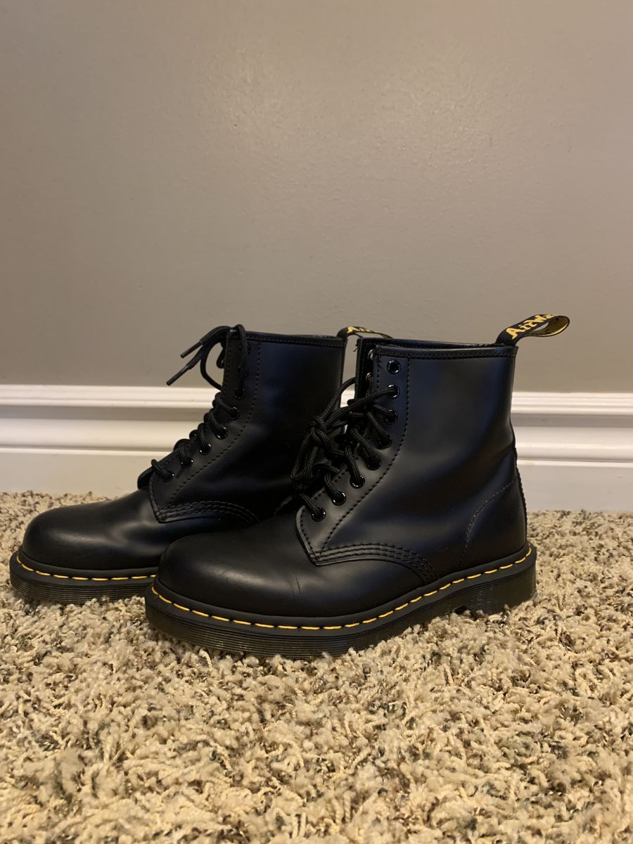 Doc Martens 1460 Mens Dr Martens Boots