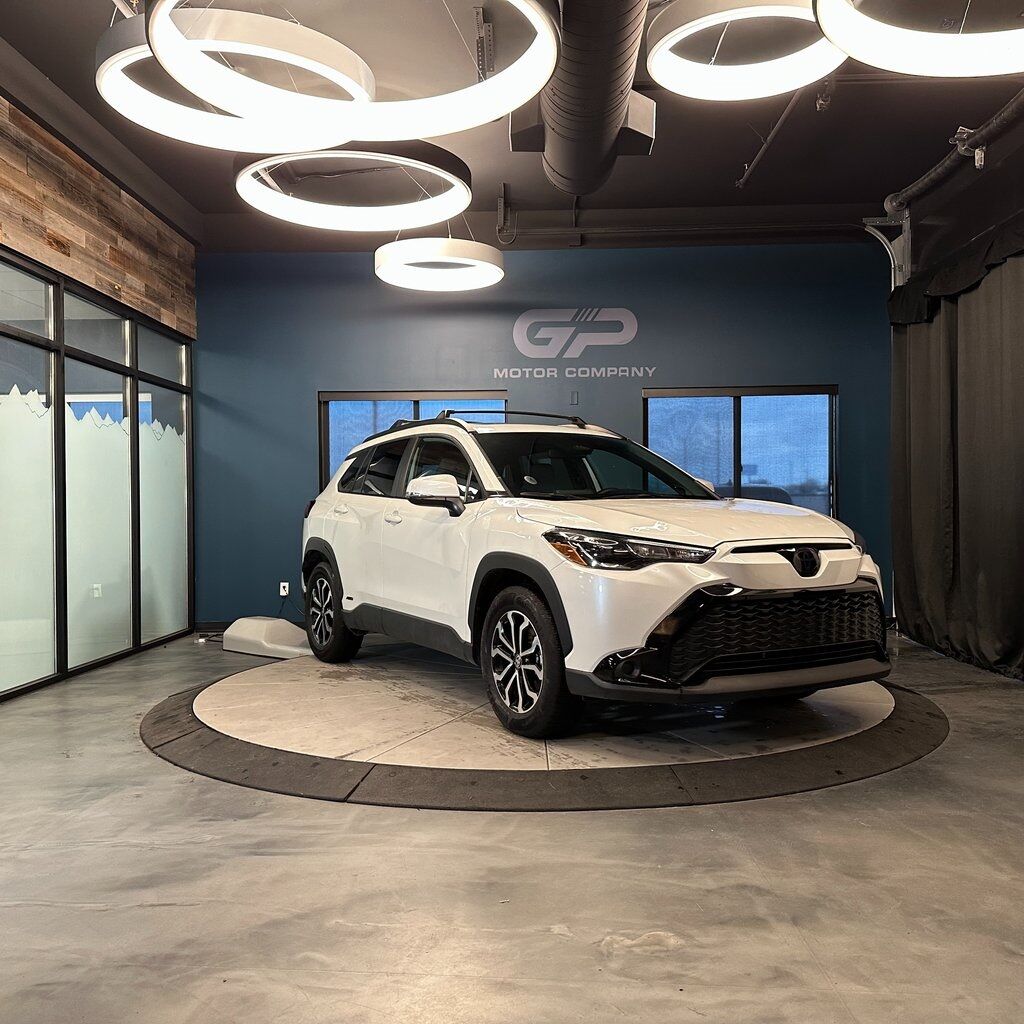 2024 Toyota Corolla Cross Hybrid SE