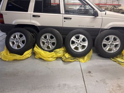 I4 jeep grand Cherokee stock rims and winter tires