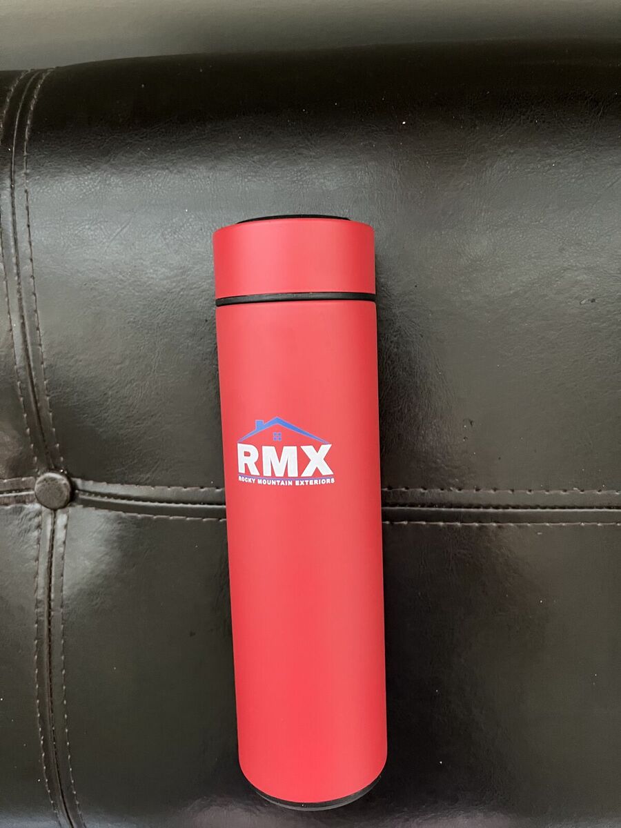 Insulated water bottle - Red in color - BRAND NEW