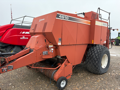 Hesston 4910 One Ton Baler