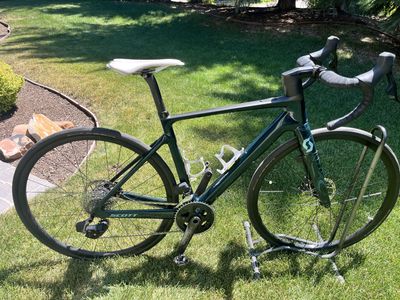 2023 52cm Scott Contessa Addict E ride 15 women's specific pedal assist road bike