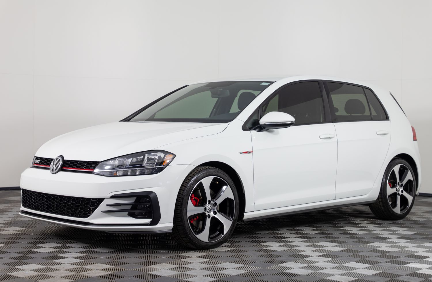2018 Volkswagen Golf GTI S