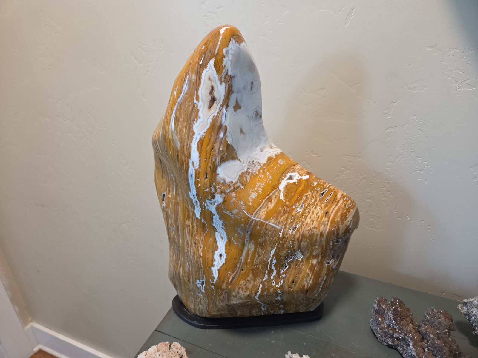 Main image 7
