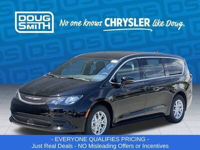 2025 Chrysler Voyager LX