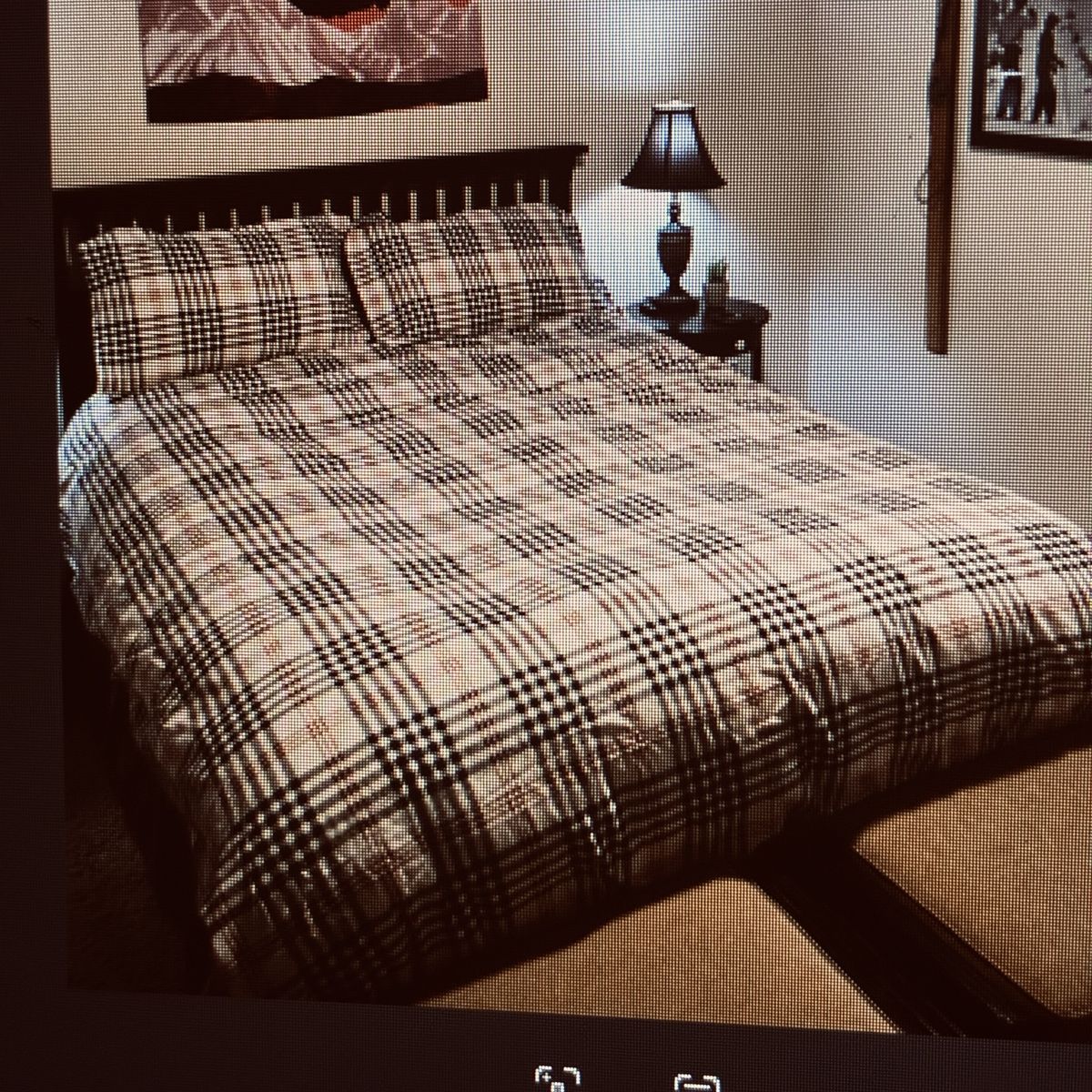 Like New Queen Duvet Cover /Shams