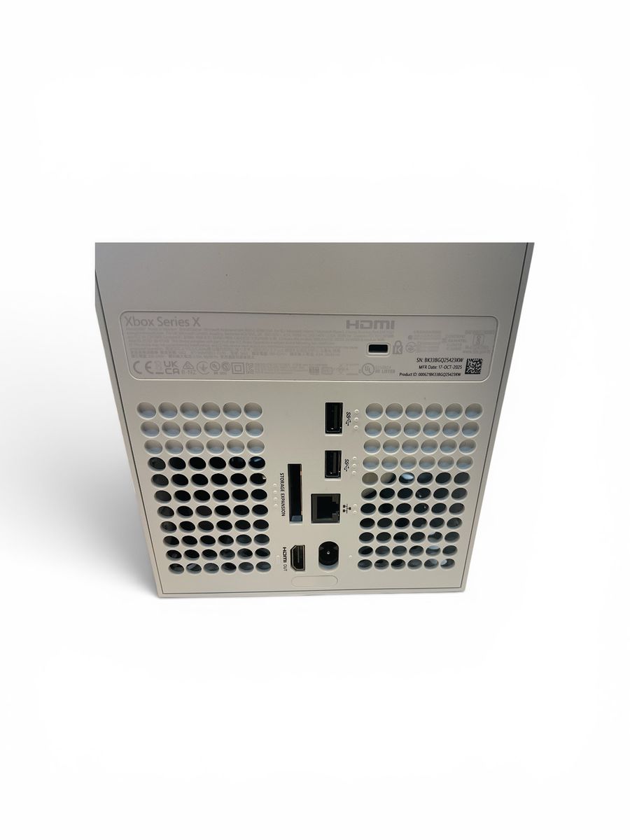 Main image 7