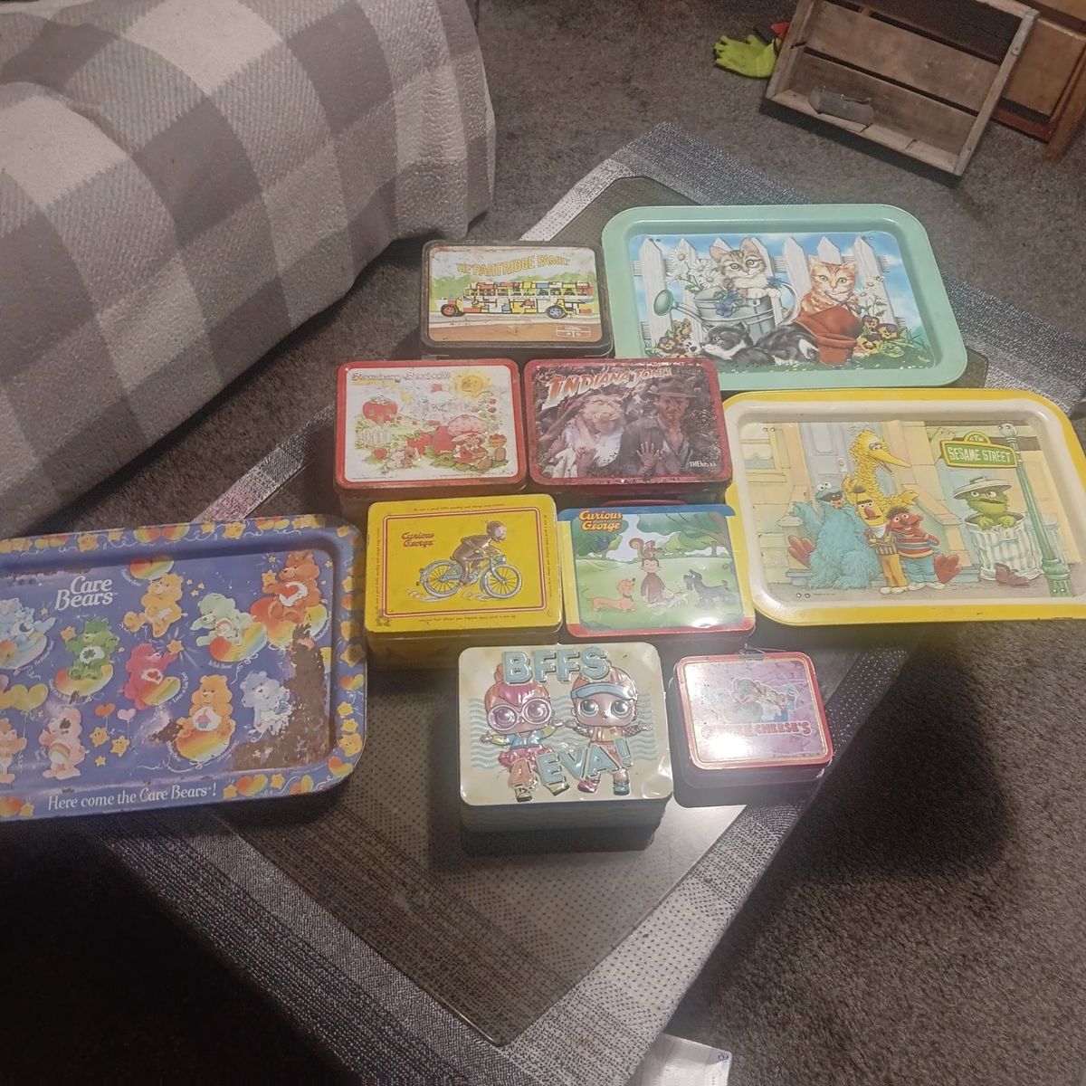 Vintage tin lunch boxes 