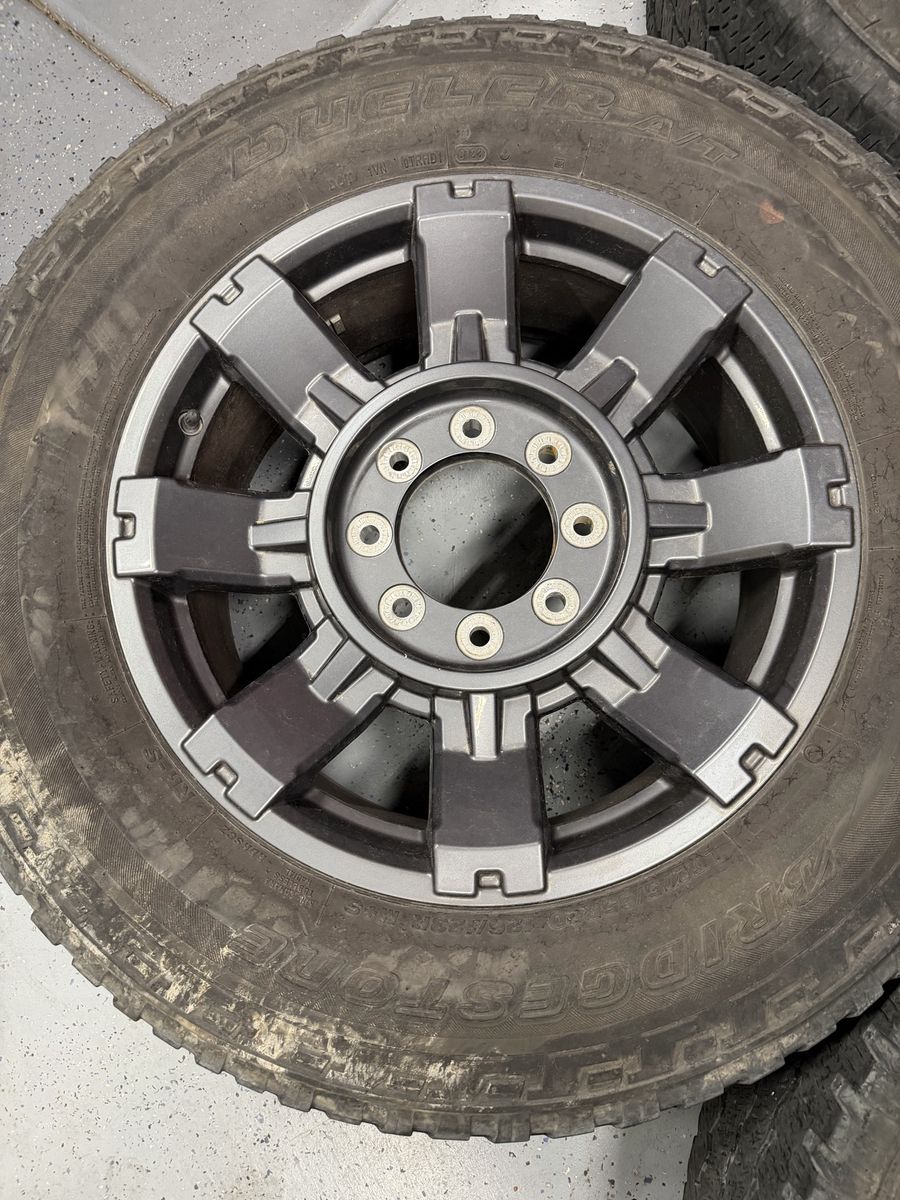 Ford F-350 Bridgestone Dueler A/T LT275/65R20 Wheels and Tires