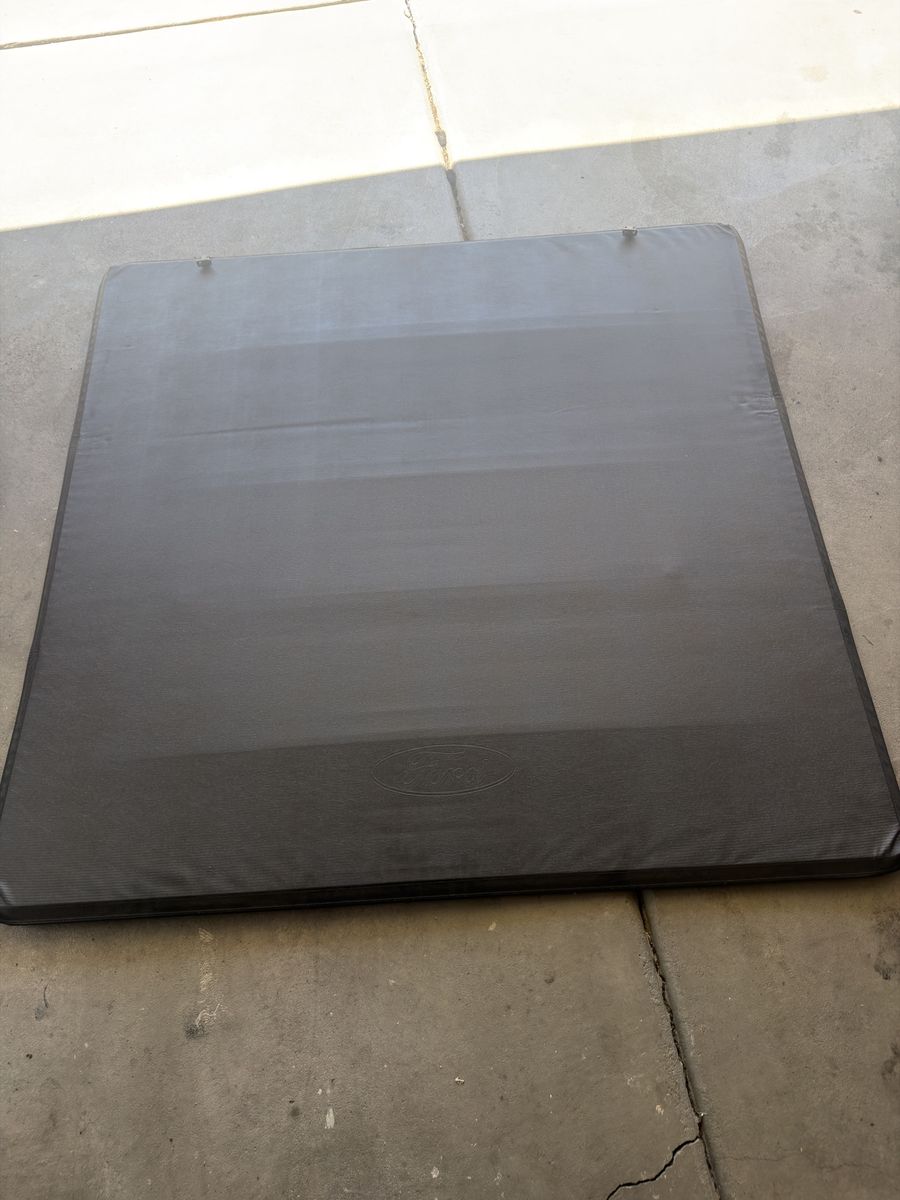 Ford F-150 2015-2026 Soft Tri Fold Bed Cover 5.5 foot bed