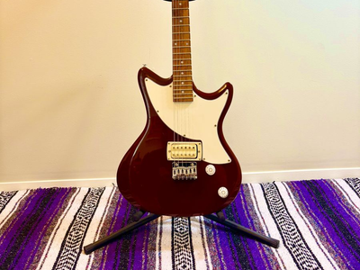 Guitar With Amp Bundle / All Accessories to Get You Started!