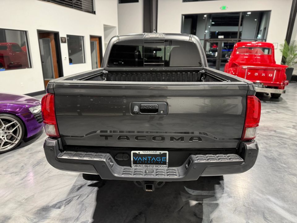 Main image 5