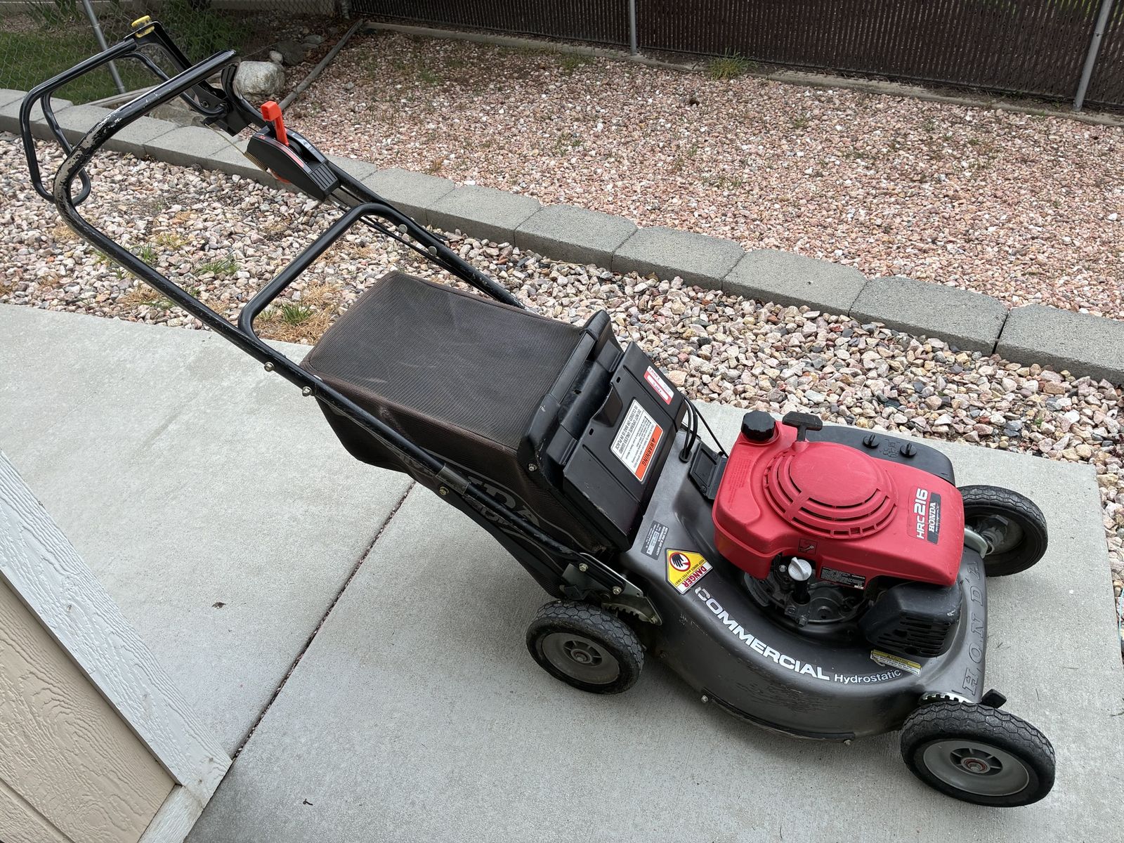 Honda HRC216 Commercial Lawn Mower
