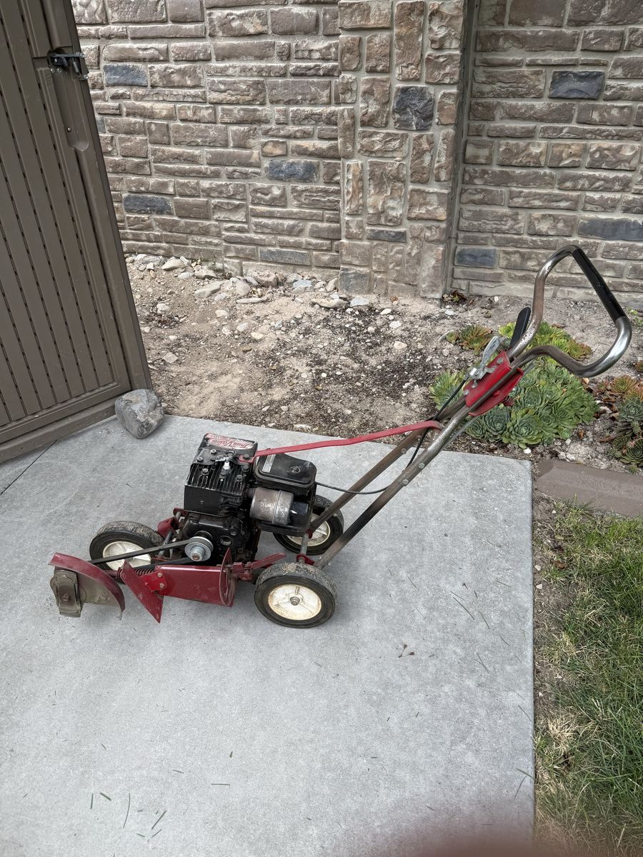 Gas edger