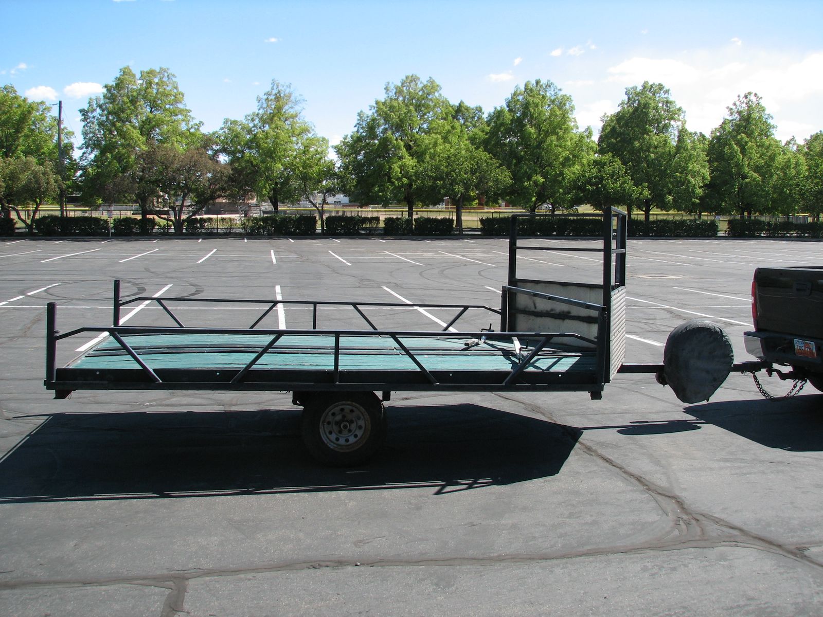 Voyager Sport 12'x8' Heavy Duty, multi-Use, V-Nose, On/Off trailer
