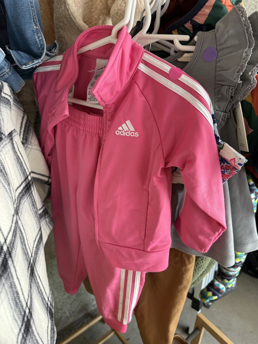 Newborn to 4T Girls/Unisex Clothing