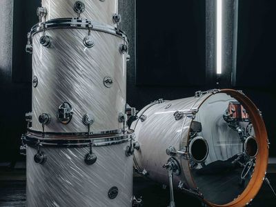 DW Collector's Maple Twisted White Satin Shell Pack
