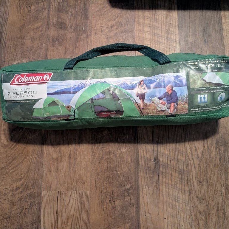 Coleman Sundome 2-Person Tent Green 7 ft x 5 ft