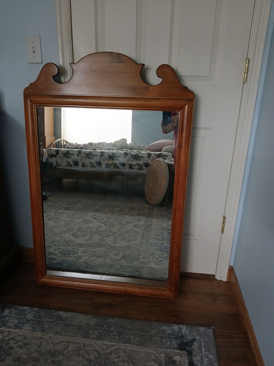 Ethan Allen Solid Maple Circa 1776 Dresser/Wall Mirror