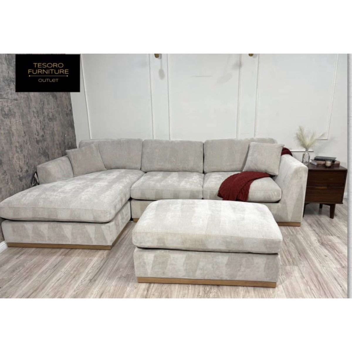 HENREDON CALEY SECTIONAL