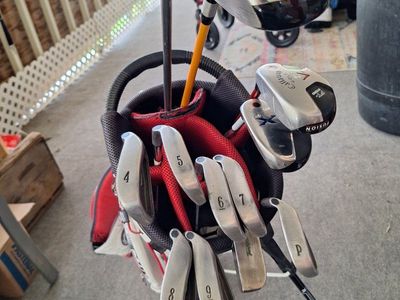 Complete Golf Club Set with Stand Bag - Drivers, Irons, Putter